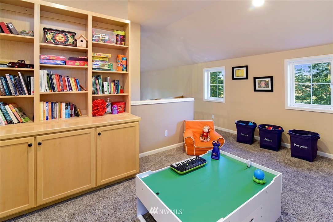 3255 Northeast Lincoln Road Poulsbo, WA 98370 - Photo 10 of 24