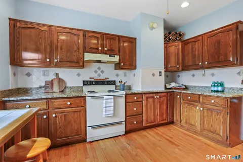 $849,000 | 289 Old Mill Road, Fairfield, CT 06824