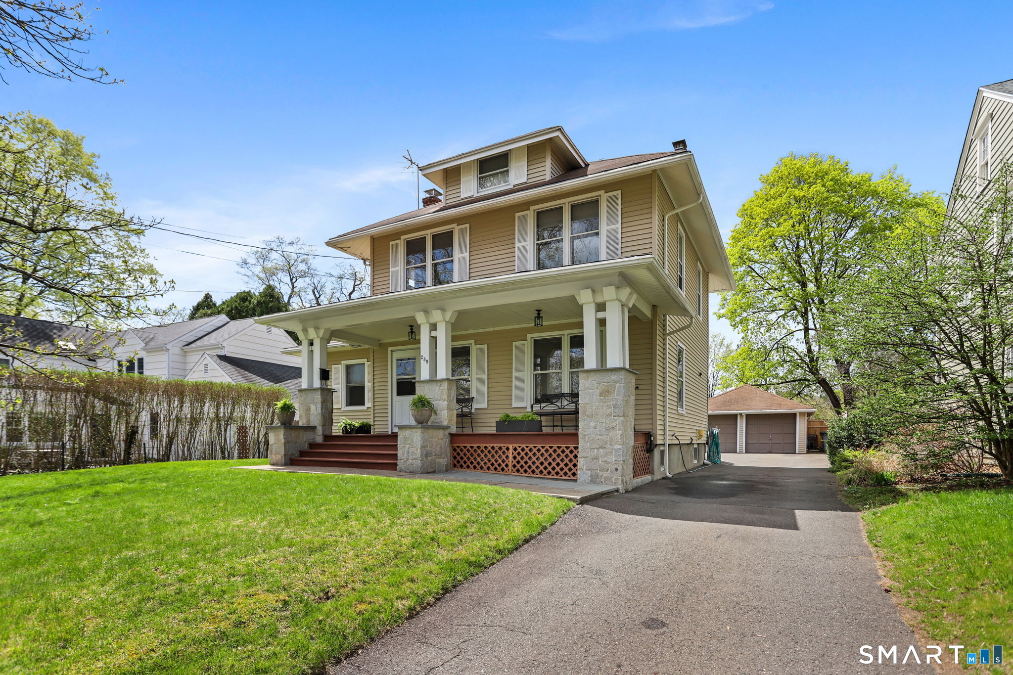 289 Old Mill Road Fairfield, CT 06824 - Photo 4 of 39