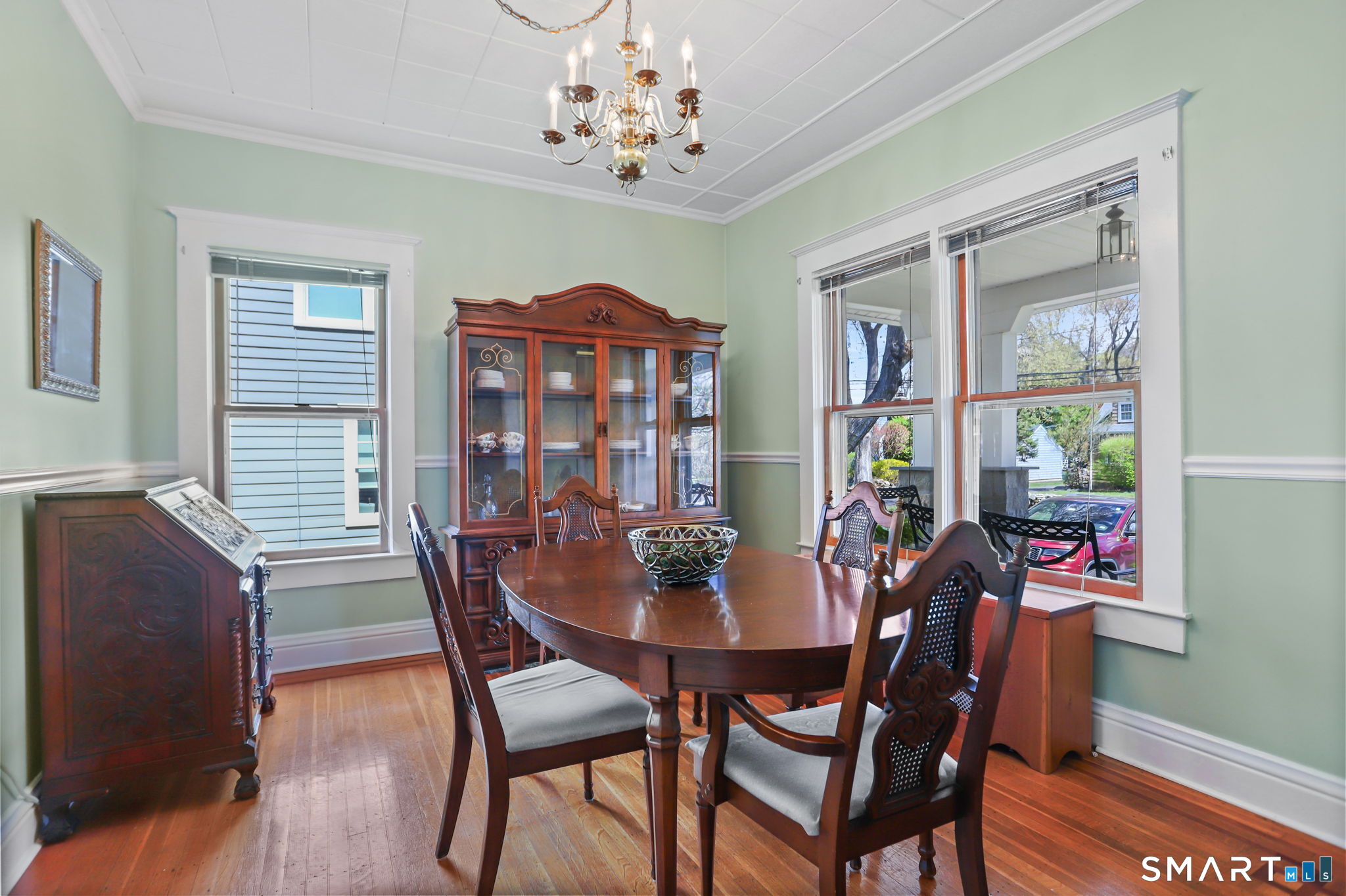 289 Old Mill Road Fairfield, CT 06824 - Photo 9 of 39