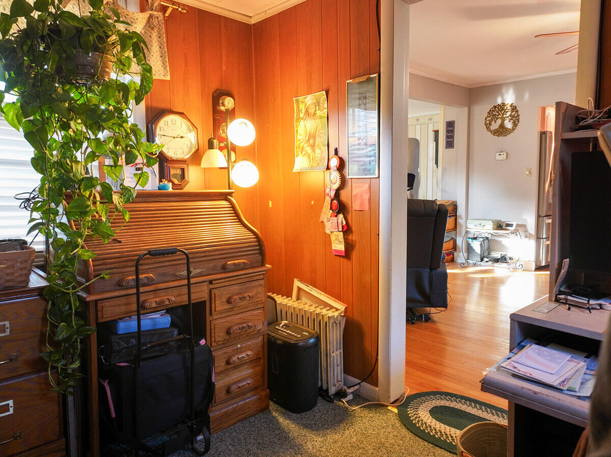 21 Androscoggin Avenue Lewiston, ME 04240 - Photo 20 of 47 Office 1st Floora