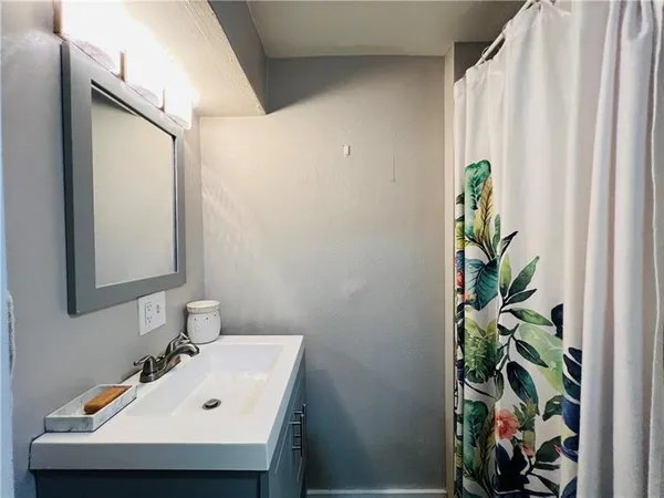 $995 | 300 Linden Avenue, Unit 3A, Pittsburgh, PA 15215