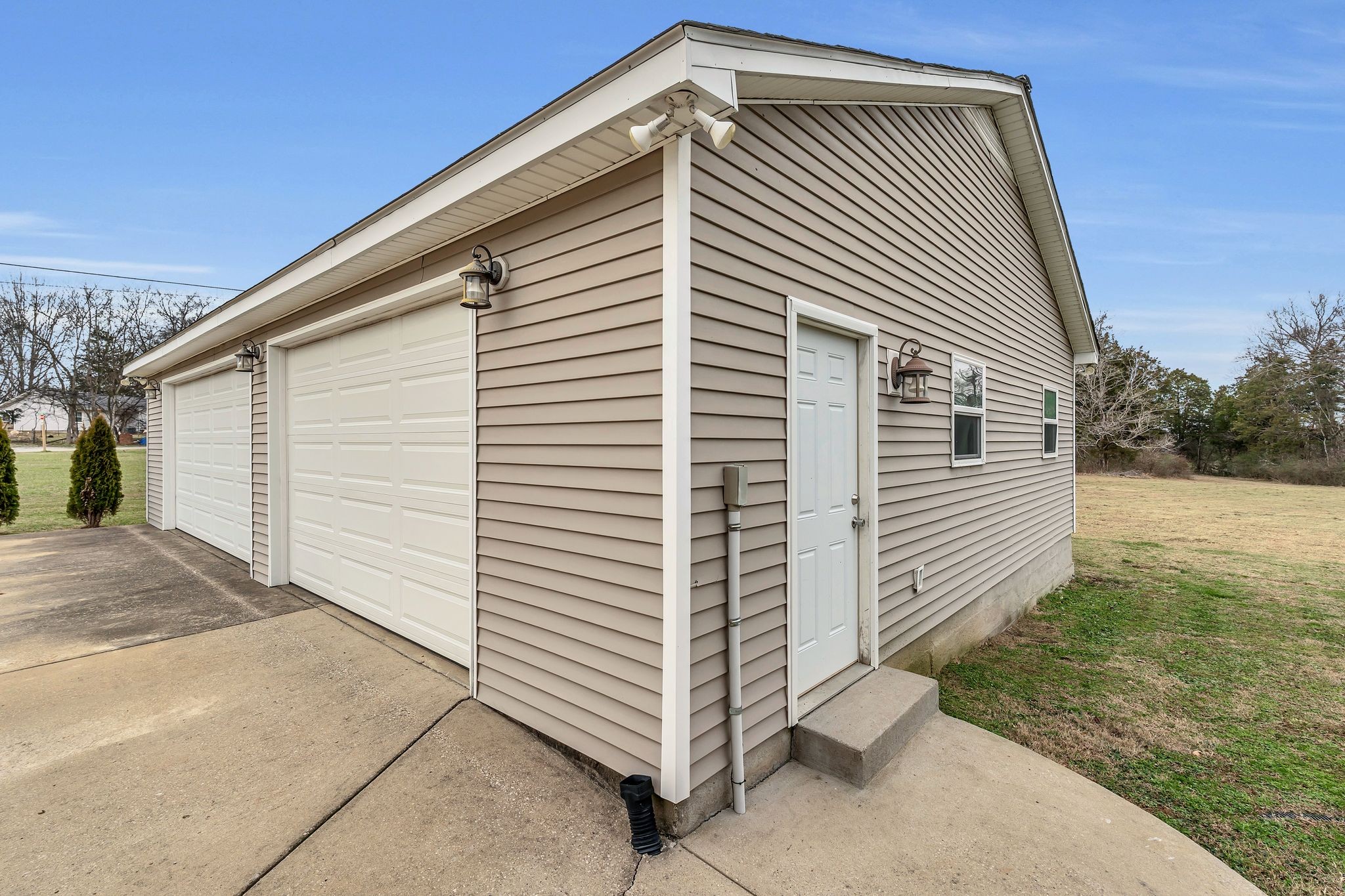 4237 Kedron Road Spring Hill, TN 37174 - Photo 31 of 48 a view of a small house with backyard