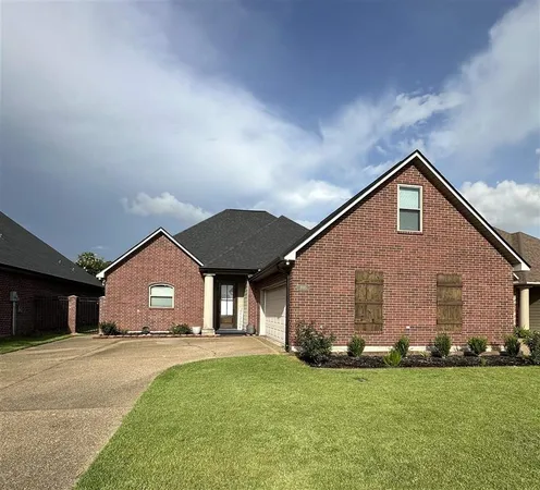 $2,900 | 1016 Jacques Drive, Sulphur, LA 70663