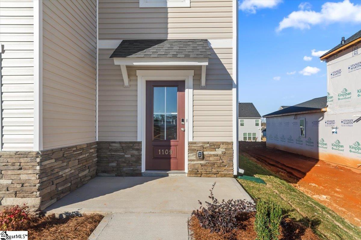 1109 Berry Patch Drive Lyman, SC 29365 - Photo 2 of 36