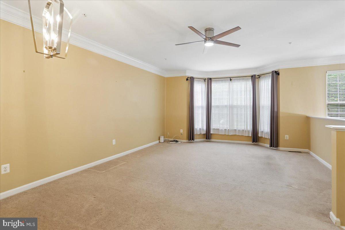 2943 St Helen Circle Silver Spring, MD 20906 - Photo 5 of 40 Spacious room with natural light.