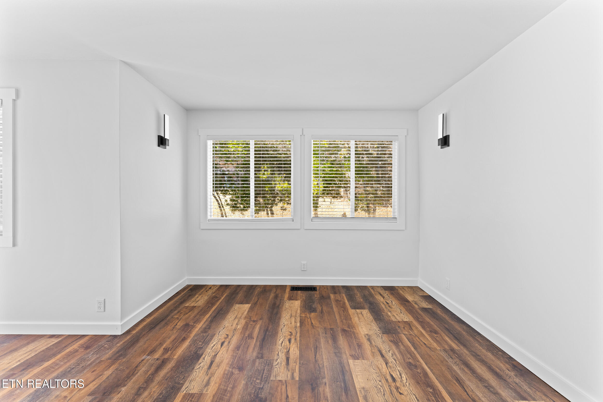 214 Tanglewood Road Harriman, TN 37748 - Photo 11 of 60 214 tanglewood rd-28