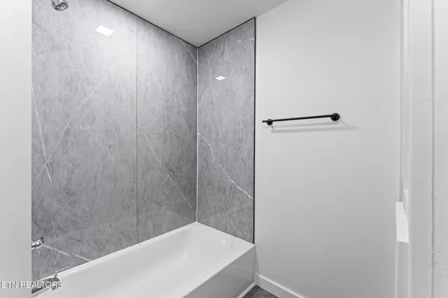 $289,950 | 214 Tanglewood Road, Harriman, TN 37748