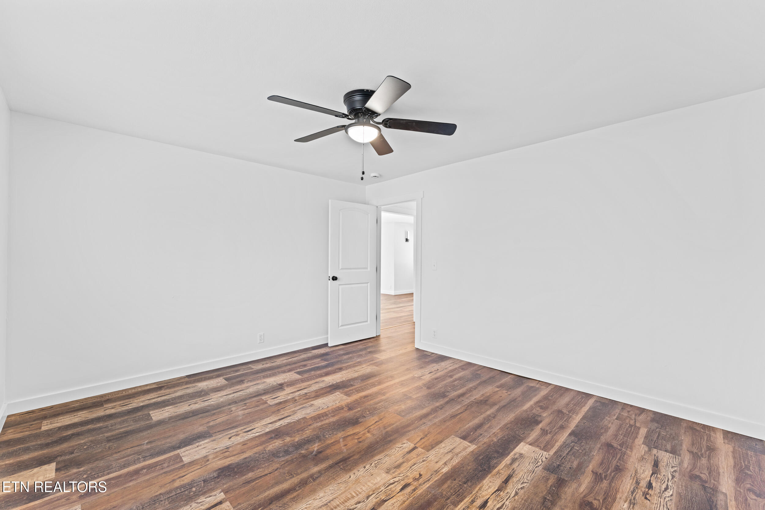 214 Tanglewood Road Harriman, TN 37748 - Photo 28 of 60 214 tanglewood rd-45