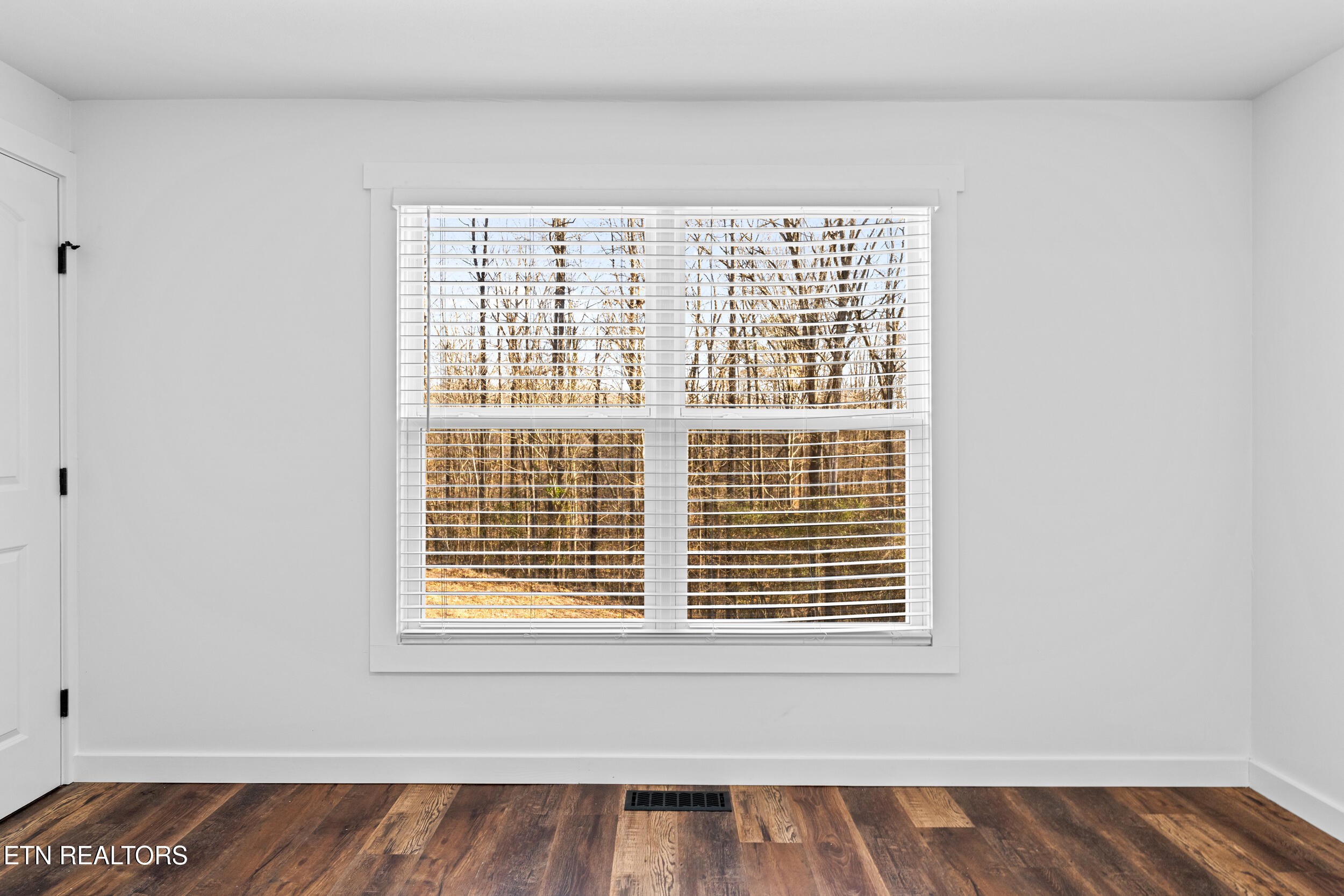 214 Tanglewood Road Harriman, TN 37748 - Photo 29 of 60 214 tanglewood rd-46