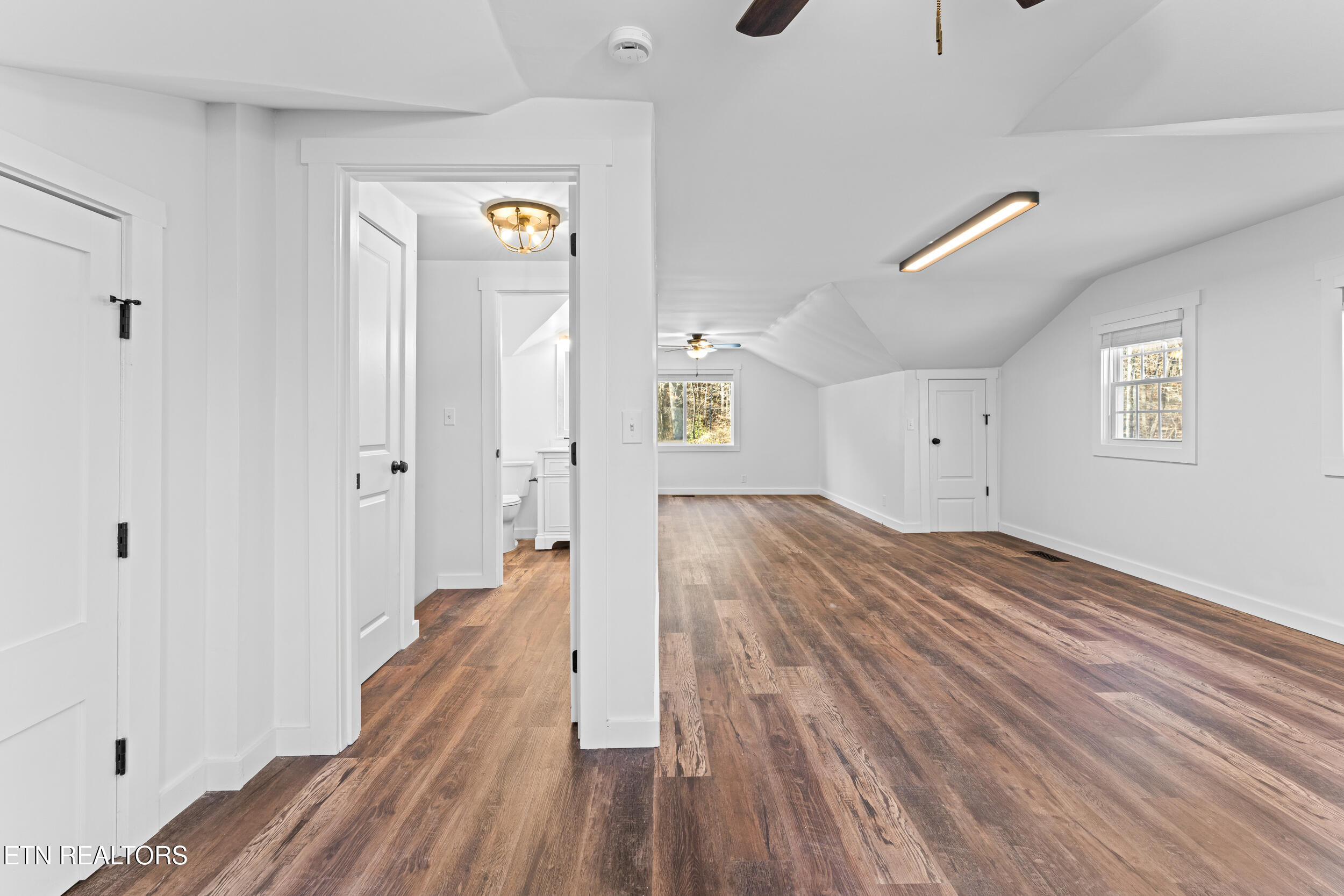 214 Tanglewood Road Harriman, TN 37748 - Photo 30 of 60 214 tanglewood rd-47