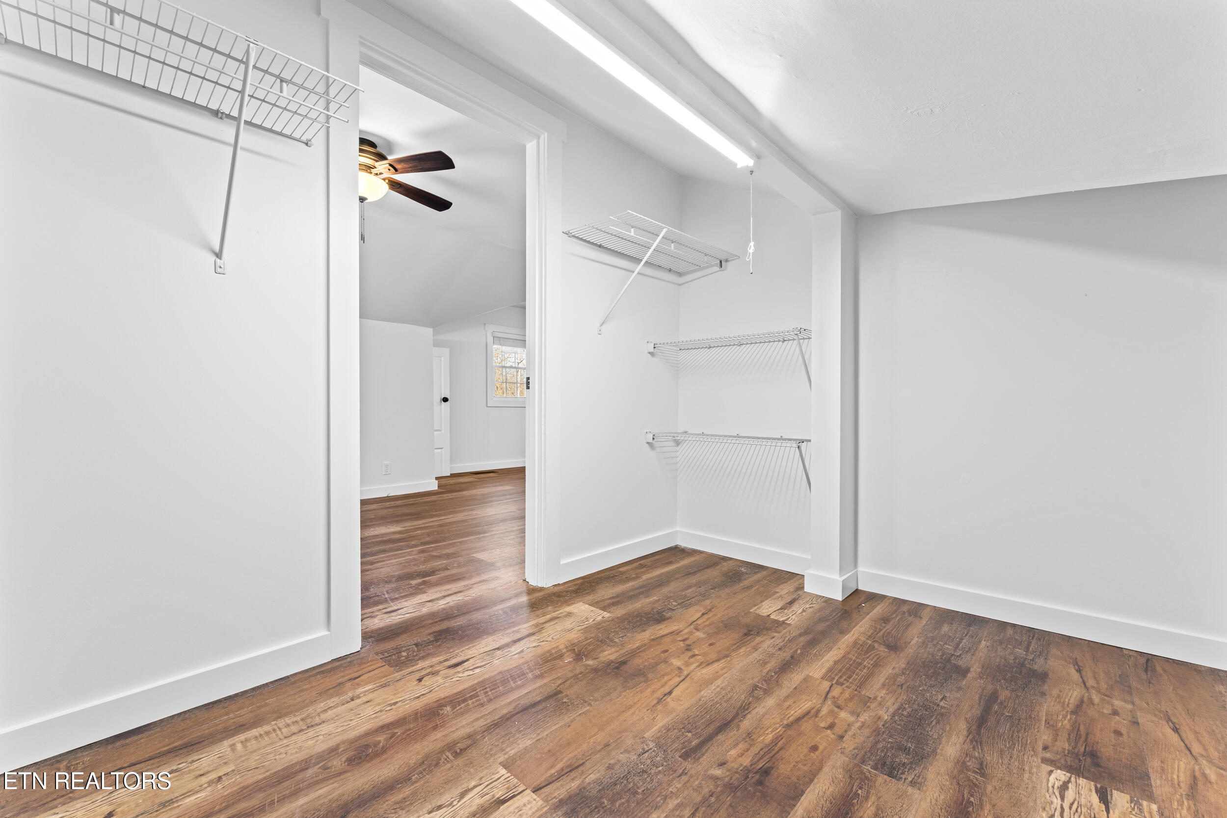 214 Tanglewood Road Harriman, TN 37748 - Photo 38 of 60 214 tanglewood rd-55