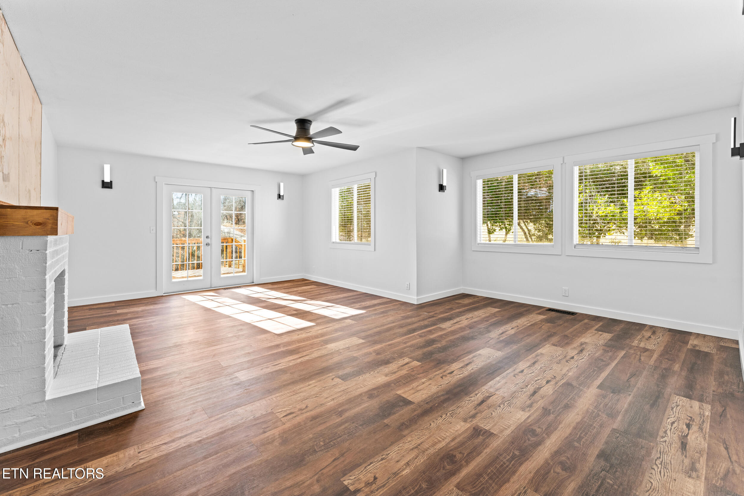 214 Tanglewood Road Harriman, TN 37748 - Photo 7 of 60 214 tanglewood rd-24