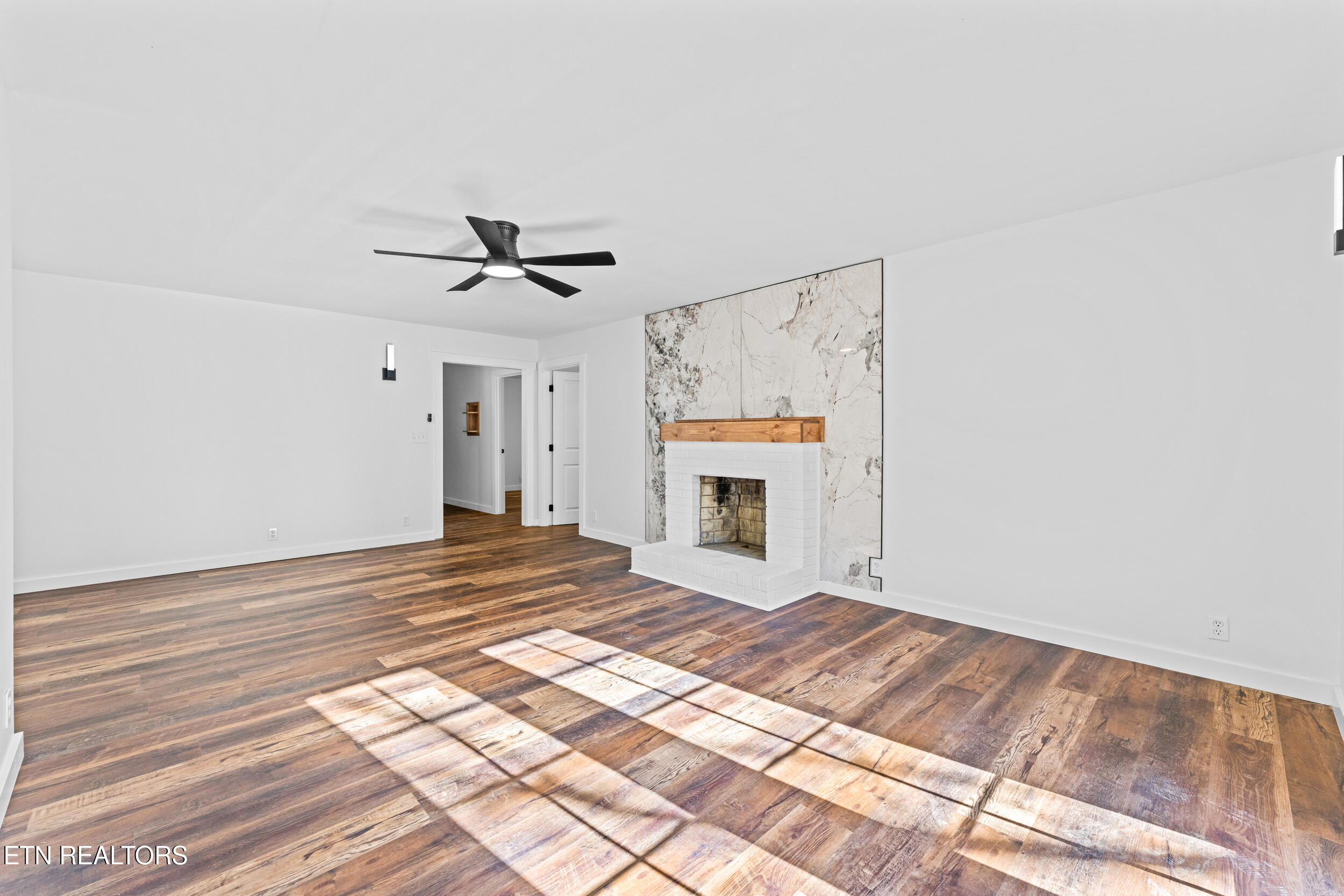 214 Tanglewood Road Harriman, TN 37748 - Photo 9 of 60 214 tanglewood rd-26