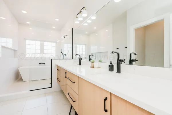 $499,000 | 1512 Madison Avenue, Dumas, TX 79029