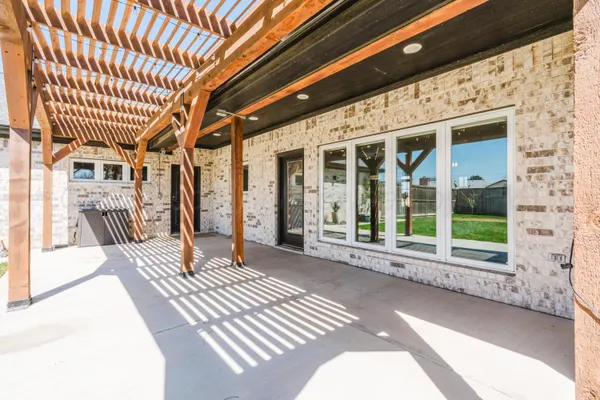 $499,000 | 1512 Madison Avenue, Dumas, TX 79029