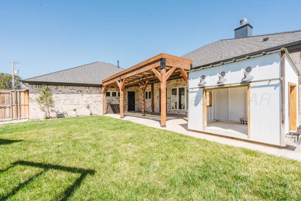 $499,000 | 1512 Madison Avenue, Dumas, TX 79029