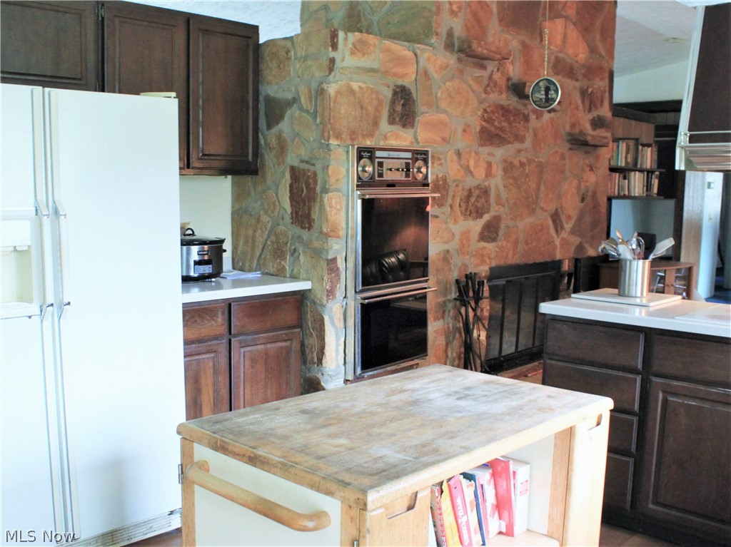 5116 Winchell Road Mantua, OH 44255 - Photo 11 of 26 Eat in Kitchen