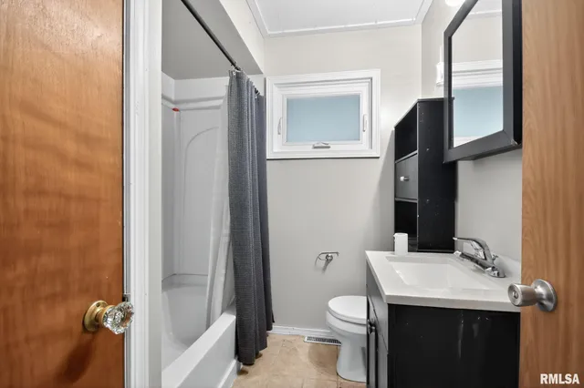 $105,000 | 5801 South Jefferson Street, Bartonville, IL 61607