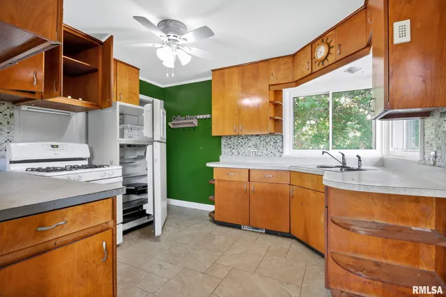 $105,000 | 5801 South Jefferson Street, Bartonville, IL 61607