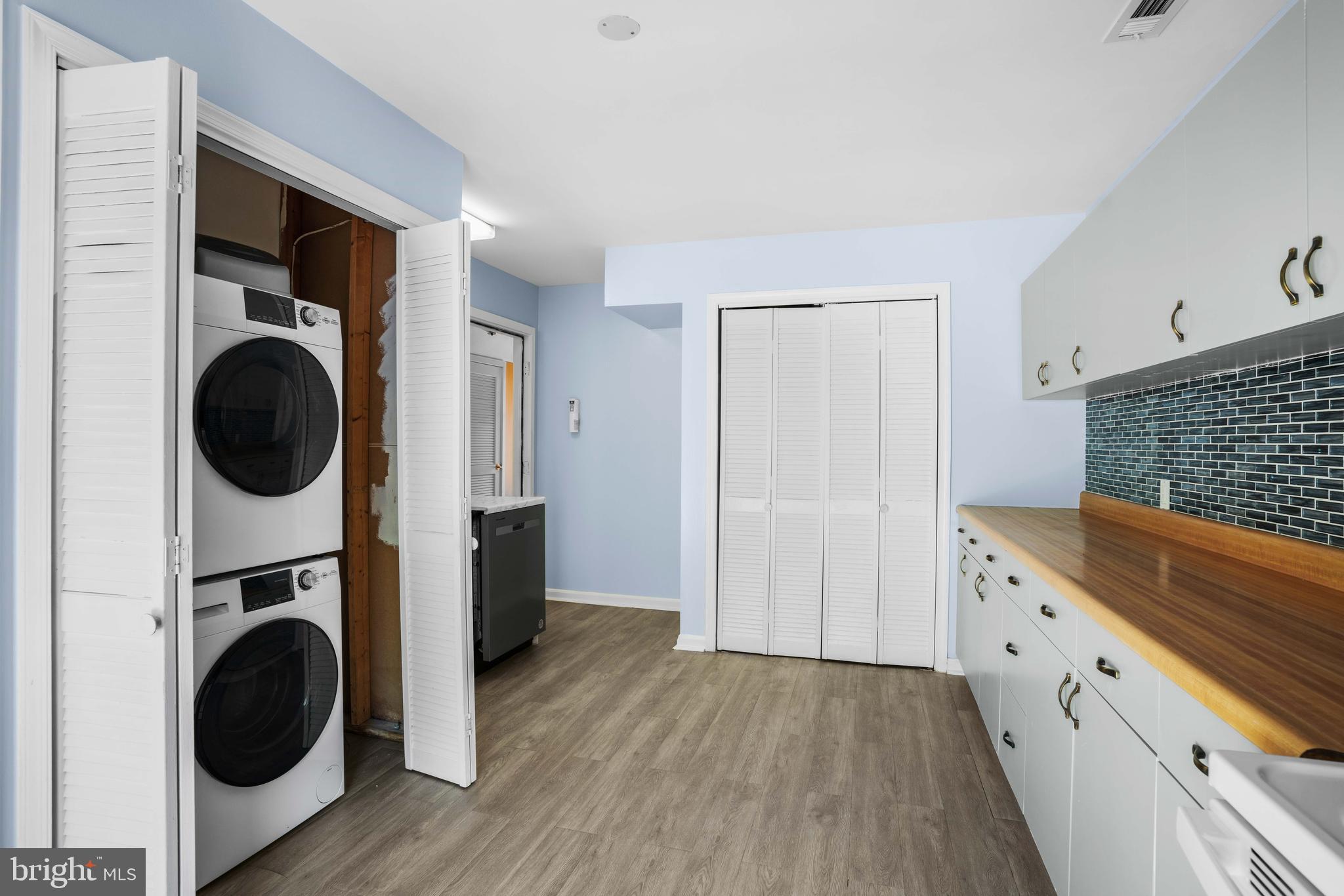 4734 Oak Road Shady Side, MD 20764 - Photo 36 of 48 a view of a kitchen with washer and dryer