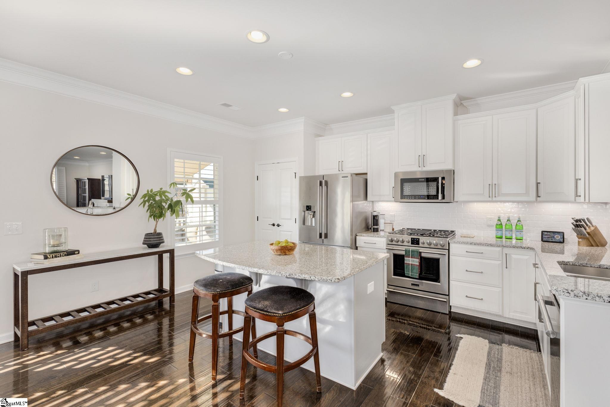 248 Rocky Slope Road Greenville, SC 29607 - Photo 8 of 25 Gallery Image 8