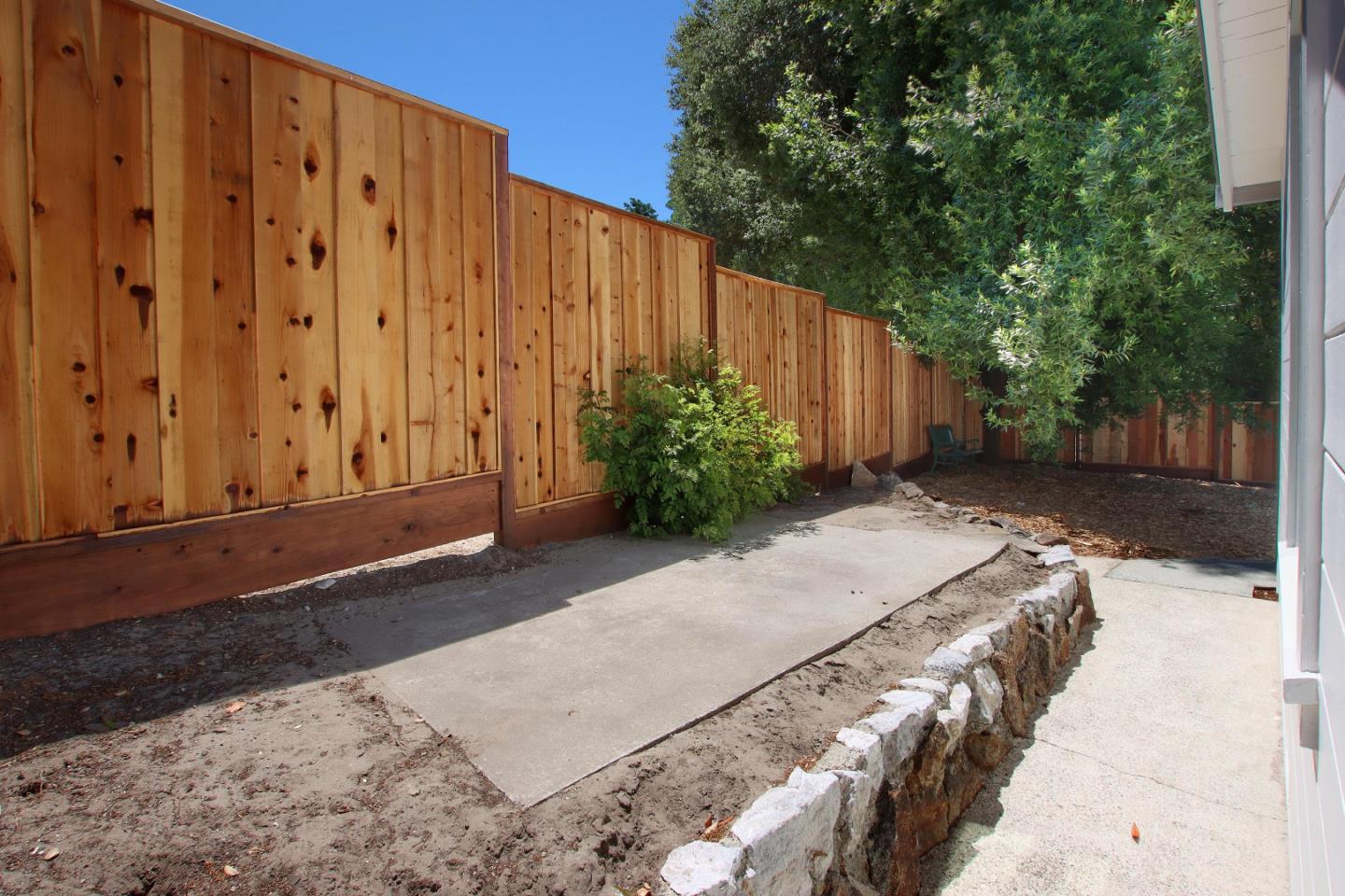 9260 Glen Arbor Road Ben Lomond, CA 95005 - Photo 31 of 33 a view of a backyard with pathway