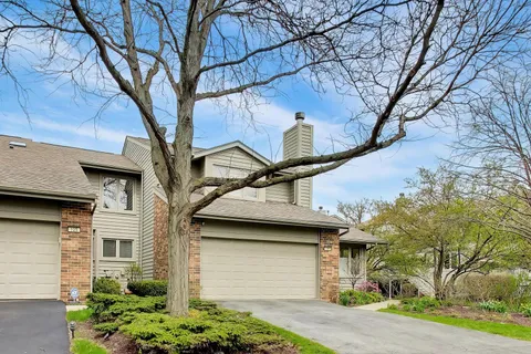 $449,000 | 126 Commons Drive, Palos Park, IL 60464