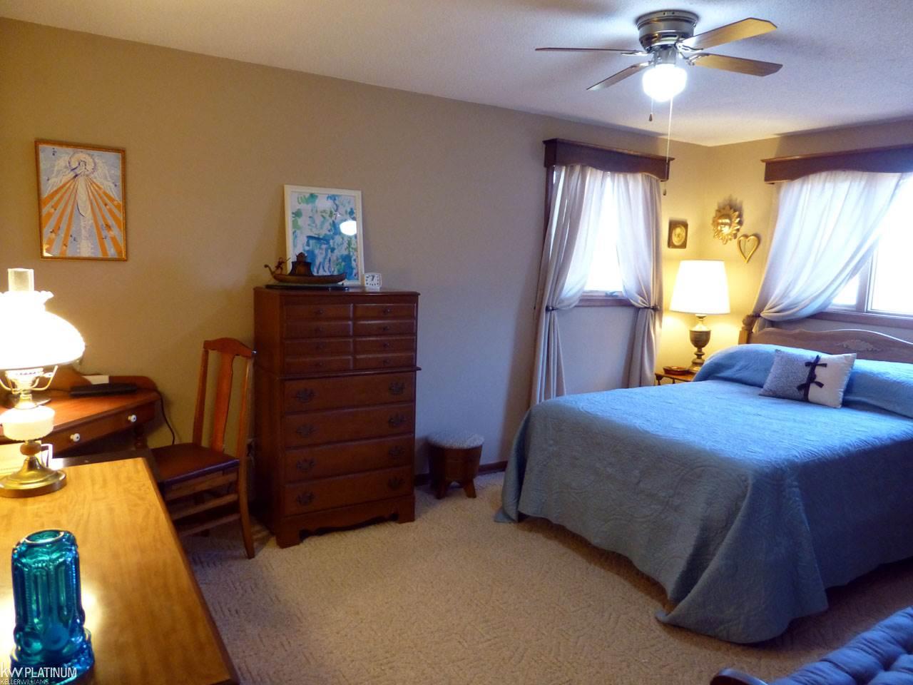 1928 Stoddard Road Richmond, MI 48062 - Photo 25 of 48 31341028-24.JPG