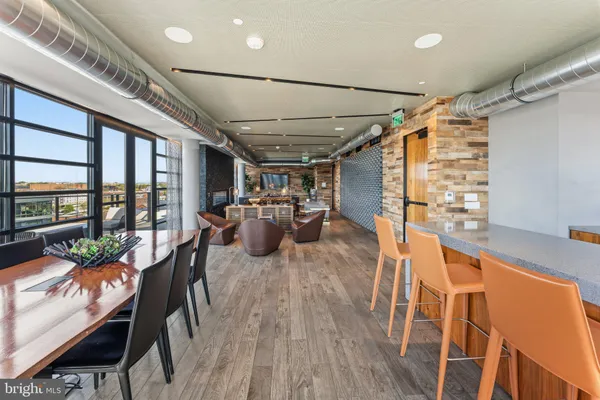 $2,300 | 1300 4th Street Southeast, Unit 902, Washington, DC 20003