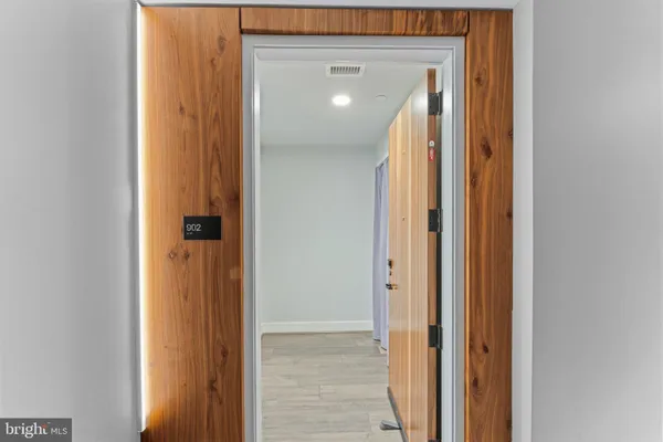 $2,300 | 1300 4th Street Southeast, Unit 902, Washington, DC 20003