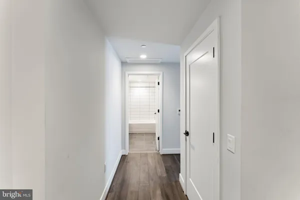 $2,300 | 1300 4th Street Southeast, Unit 902, Washington, DC 20003