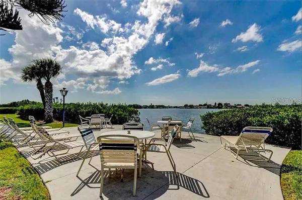 $2,500 | 12760 Indian Rocks Road, Unit 1034, Largo, FL 33774