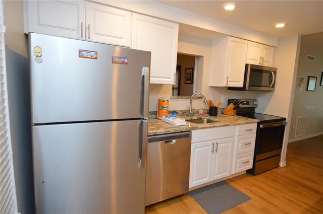 $2,500 | 12760 Indian Rocks Road, Unit 1034, Largo, FL 33774