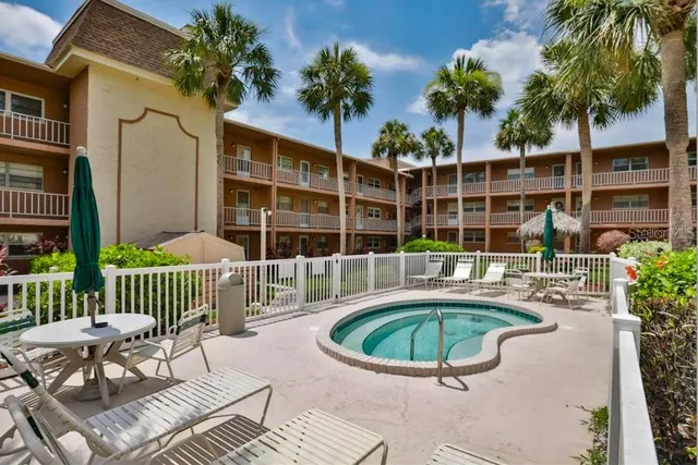 $2,500 | 12760 Indian Rocks Road, Unit 1034, Largo, FL 33774