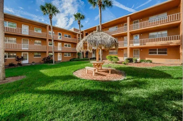 $2,500 | 12760 Indian Rocks Road, Unit 1034, Largo, FL 33774
