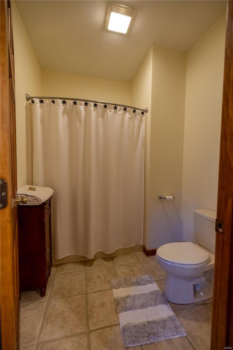 7811 Dustman Road Worden, IL 62097 - Photo 14 of 32