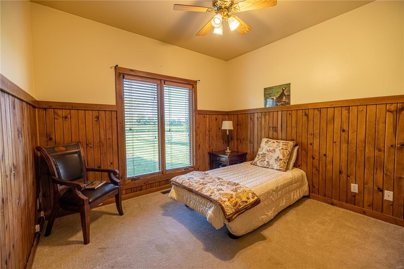 7811 Dustman Road Worden, IL 62097 - Photo 15 of 32