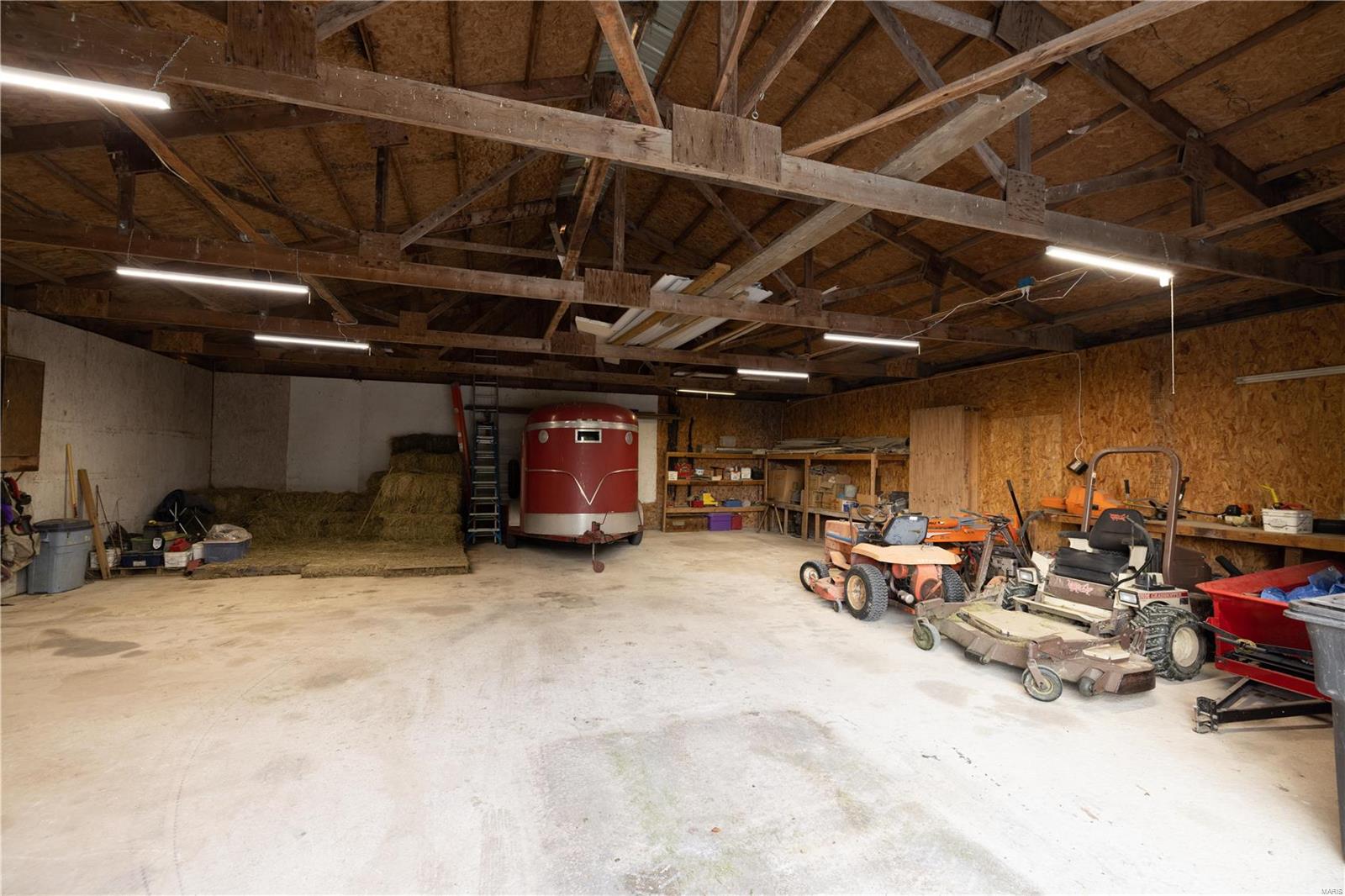 7811 Dustman Road Worden, IL 62097 - Photo 27 of 32