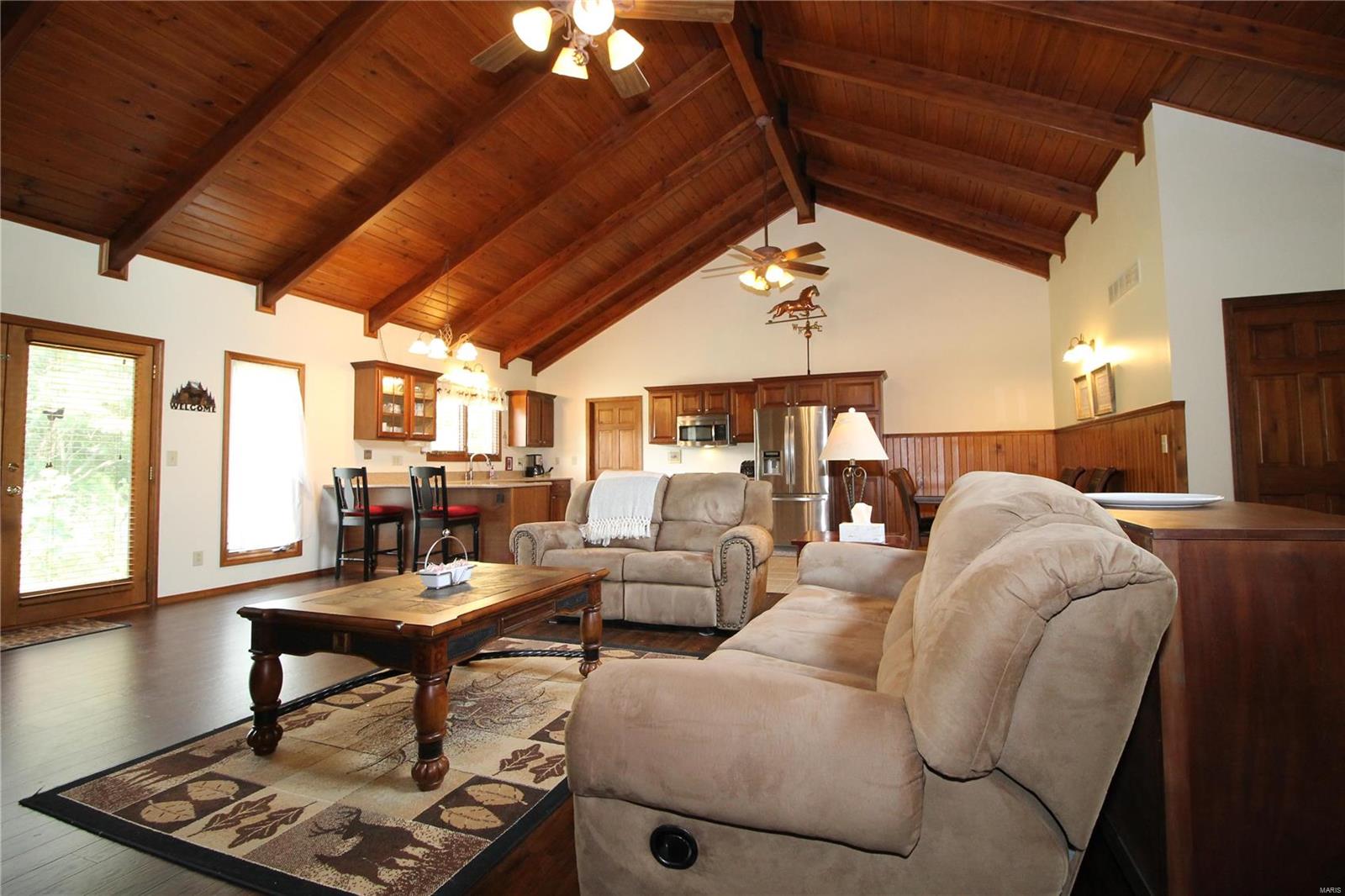 7811 Dustman Road Worden, IL 62097 - Photo 4 of 32
