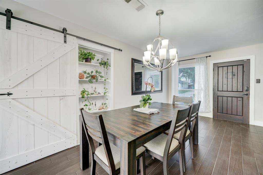 6837 Concho Street Houston, TX 77074 - Photo 5 of 16