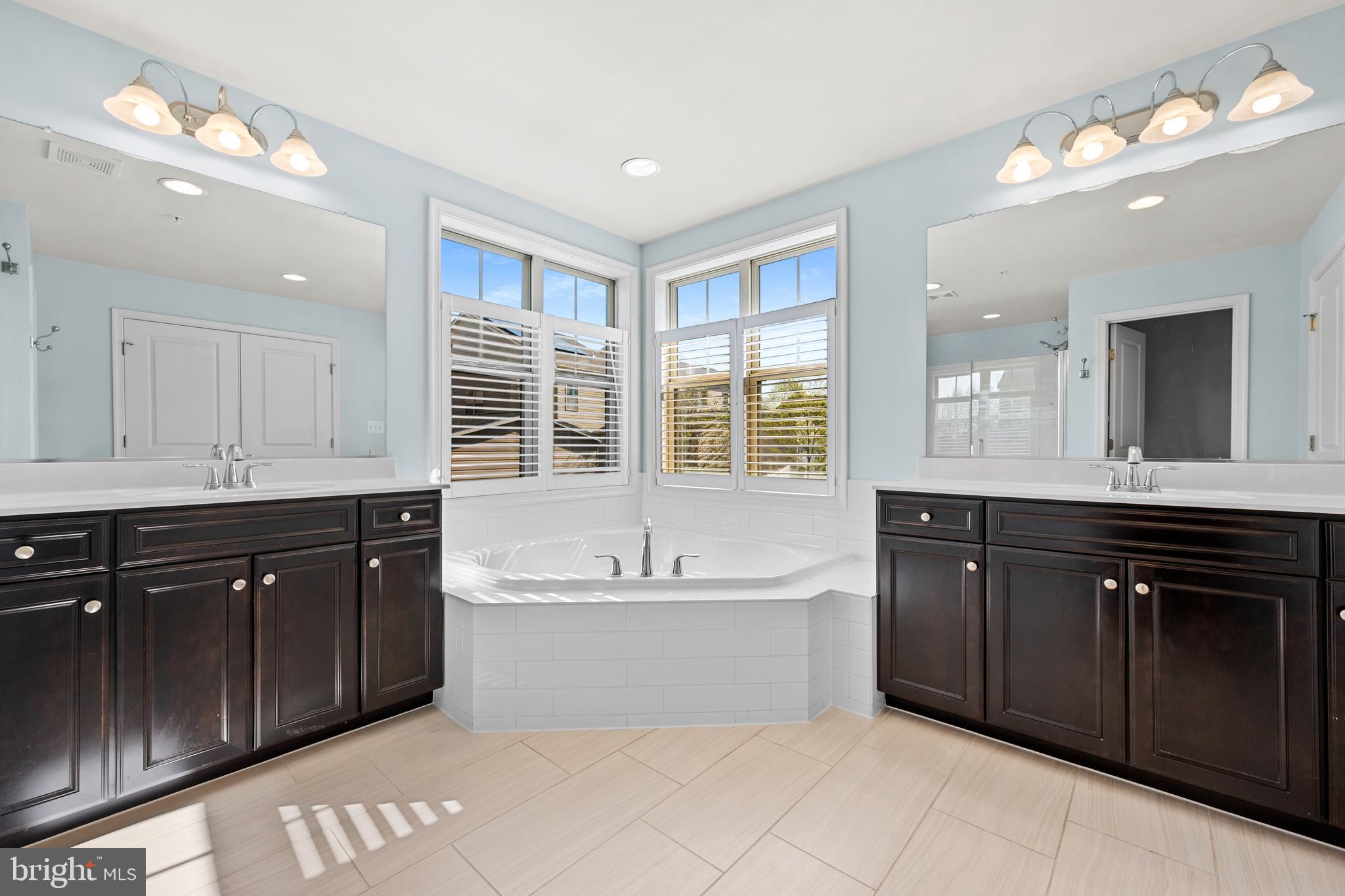 13422 Redspire Drive Silver Spring, MD 20906 - Photo 21 of 41 Premier bathroom