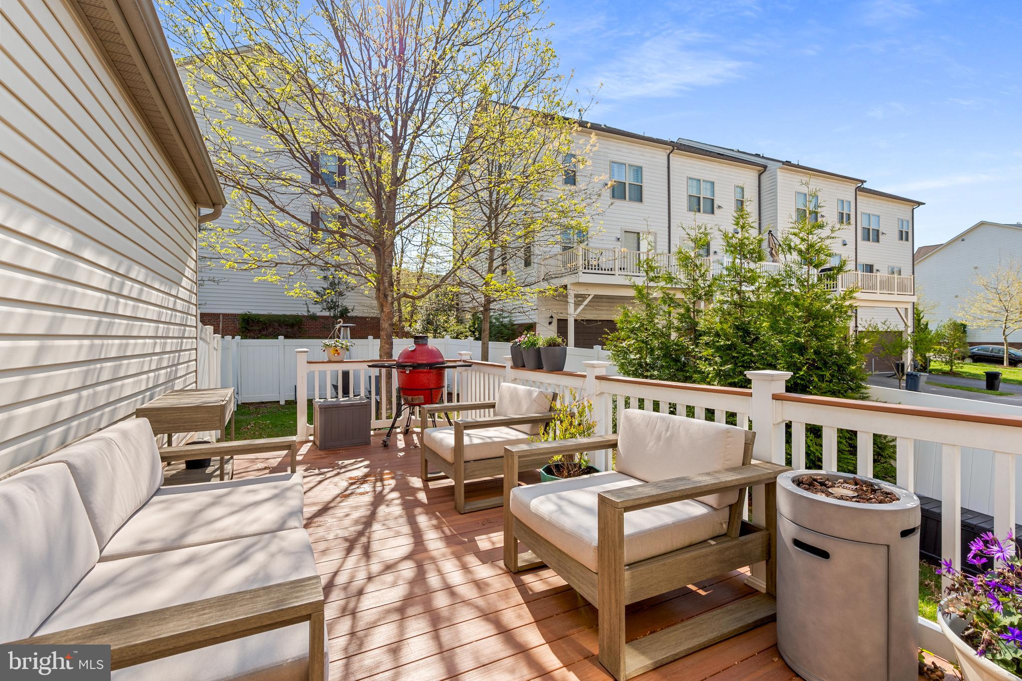 13422 Redspire Drive Silver Spring, MD 20906 - Photo 3 of 41 Back of home w/deck