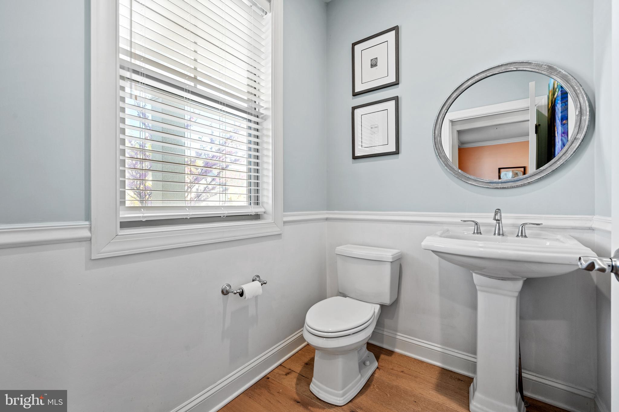 13422 Redspire Drive Silver Spring, MD 20906 - Photo 7 of 41 First floor power door