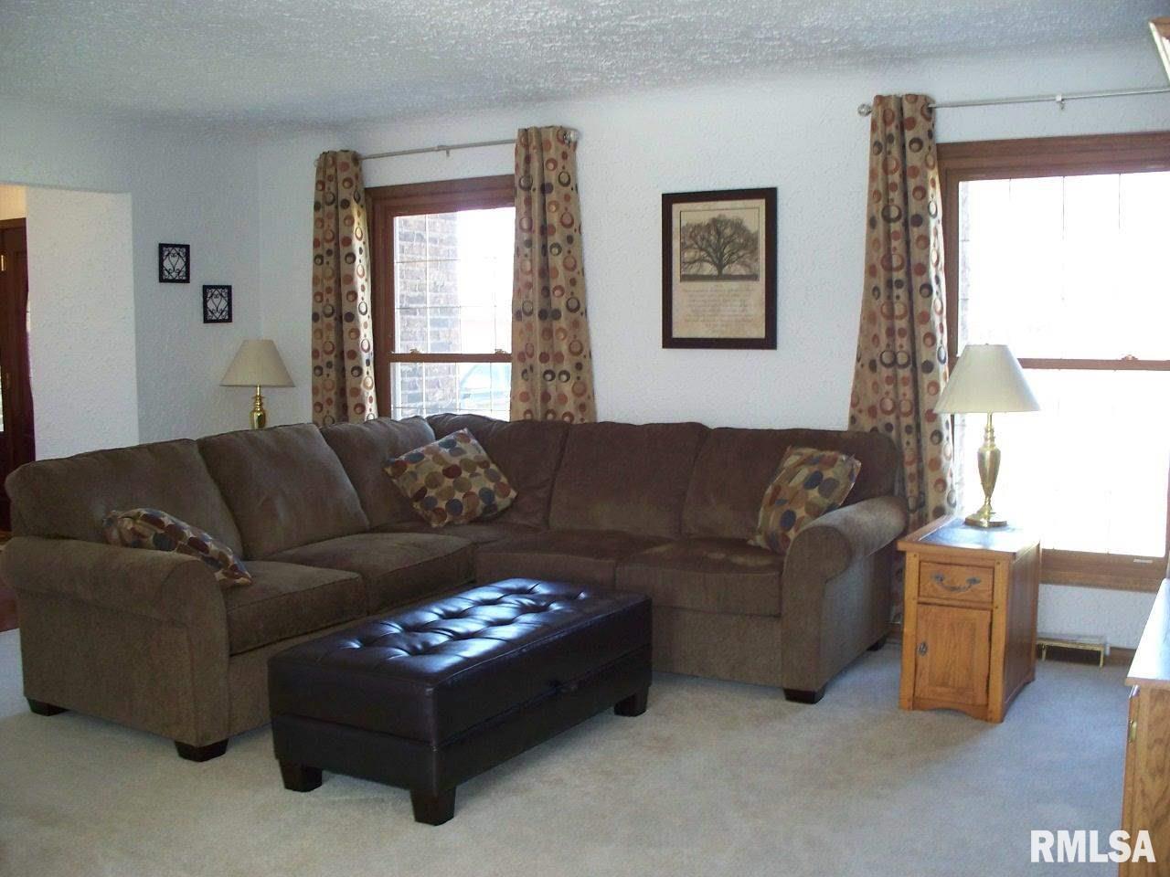 107 Hilltop Street Colona, IL 61241 - Photo 4 of 24