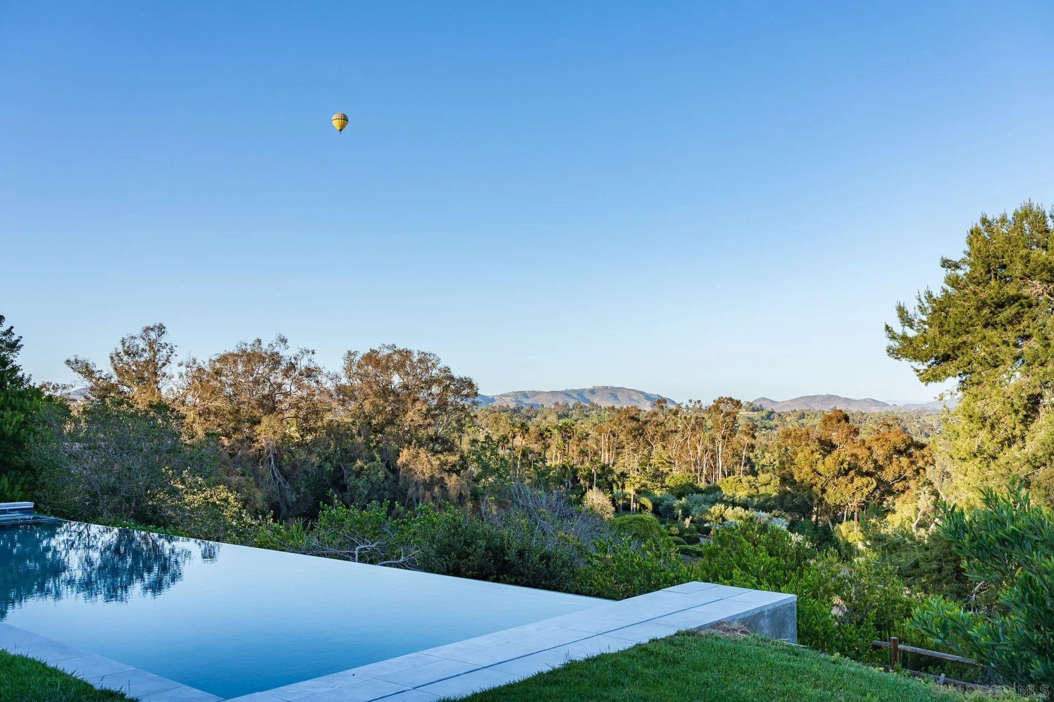 16186 Via Del Alba Rancho Santa Fe, CA 92067 - Photo 2 of 26
