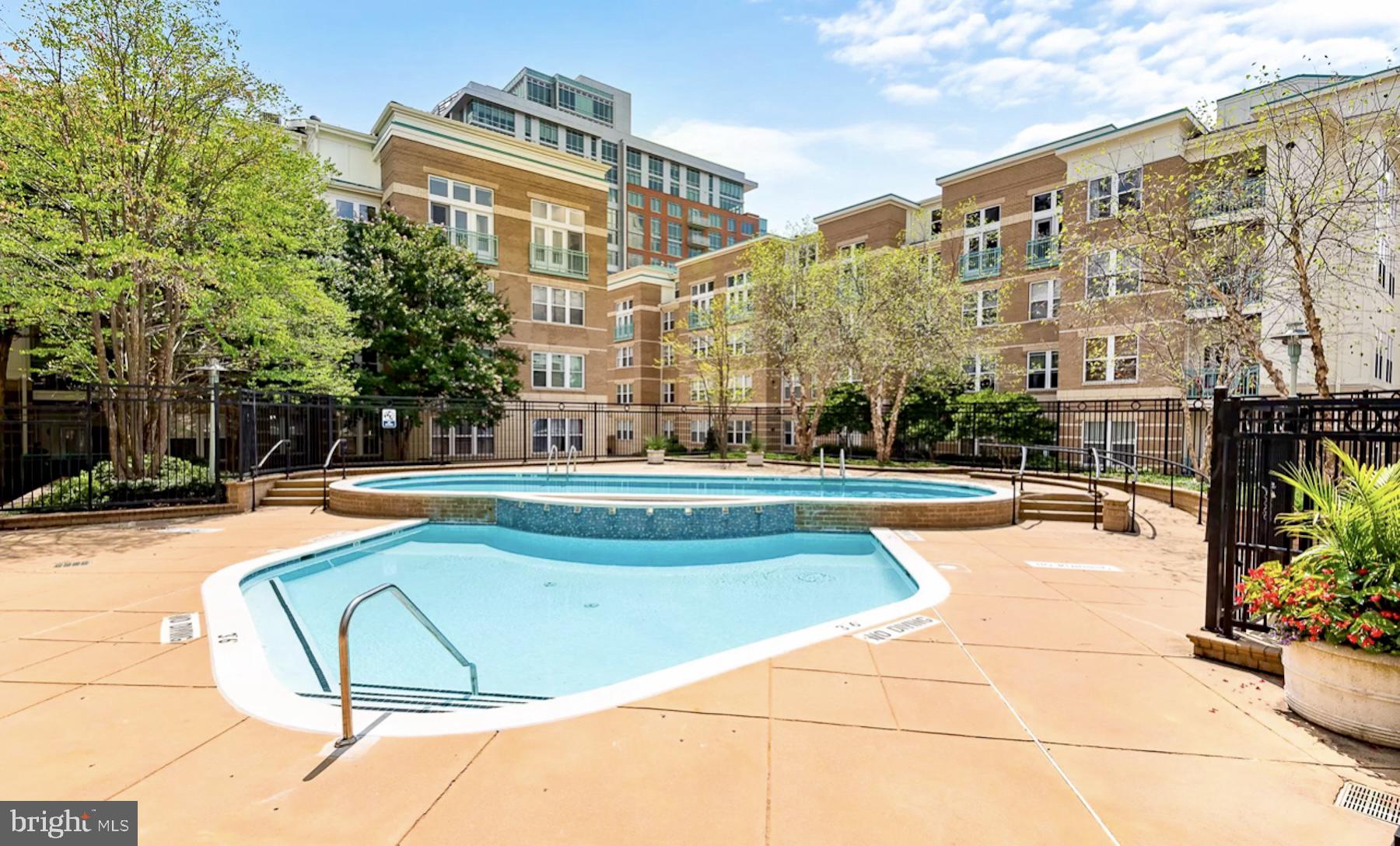 12001 Market Street, Unit 127 Reston, VA 20190 - Photo 24 of 27 Outdoor pool