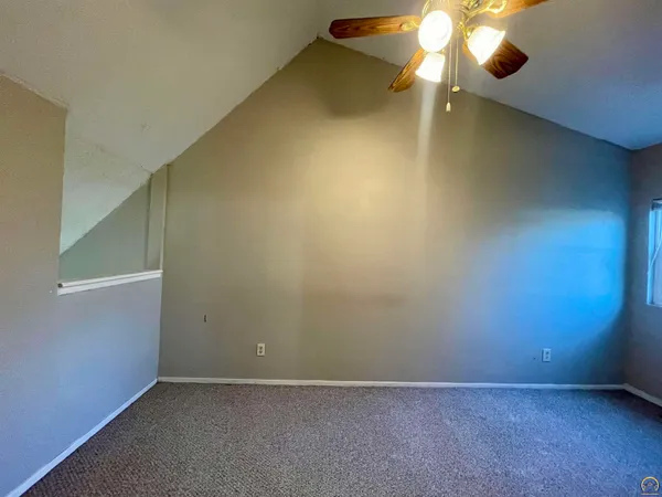 $187,500 | 306 Northwood Lane, Lawrence, KS 66044