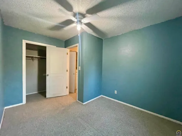 $187,500 | 306 Northwood Lane, Lawrence, KS 66044