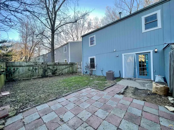 $187,500 | 306 Northwood Lane, Lawrence, KS 66044